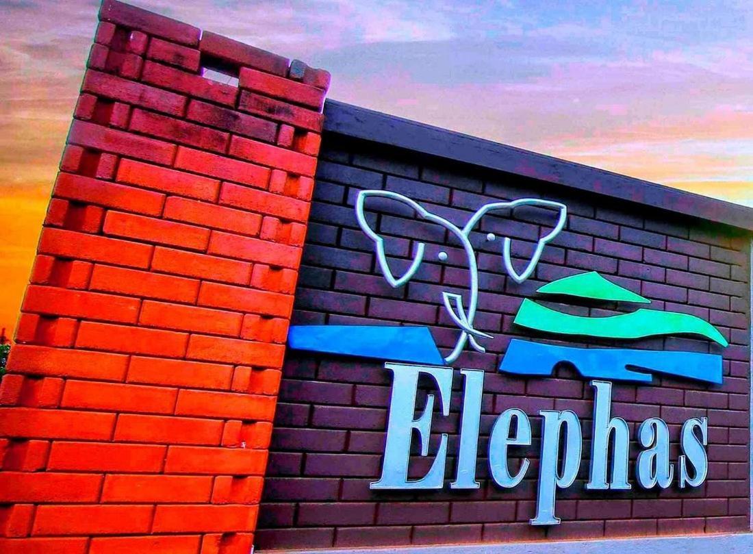 Elephas Resort & Spa 锡吉里亚 外观 照片